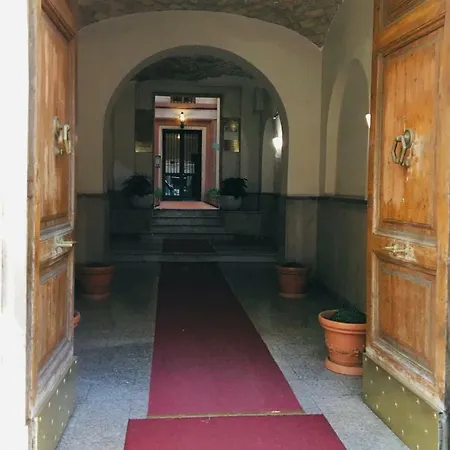 Vatican Glee Отель типа 